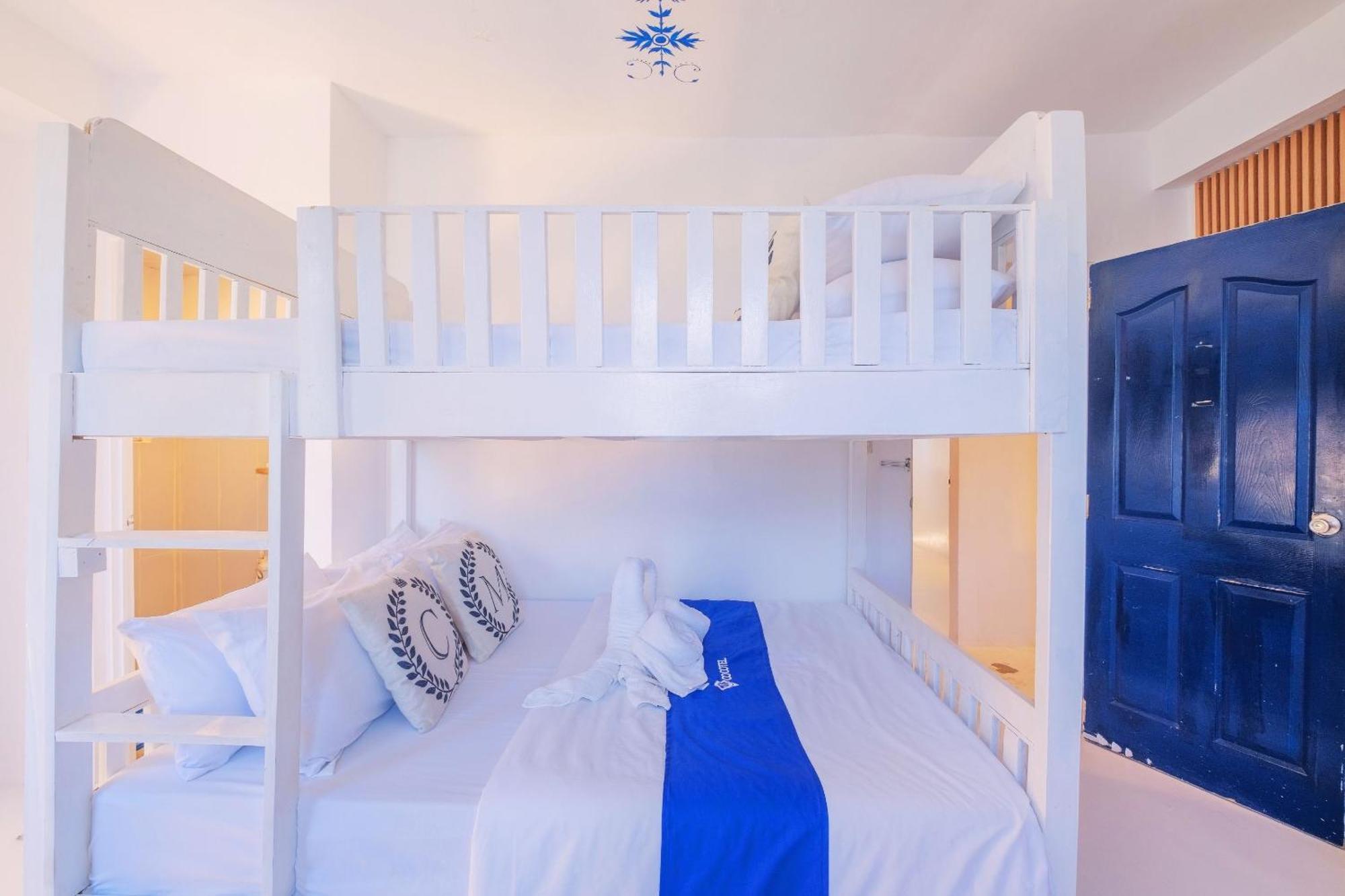 Club Monet Beachfront Resort By Cocotel Cabangan Habitación foto