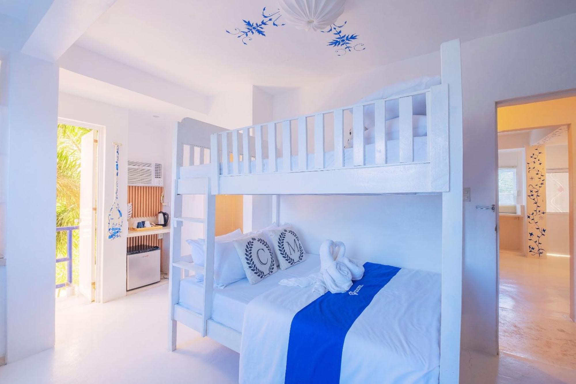 Club Monet Beachfront Resort By Cocotel Cabangan Habitación foto