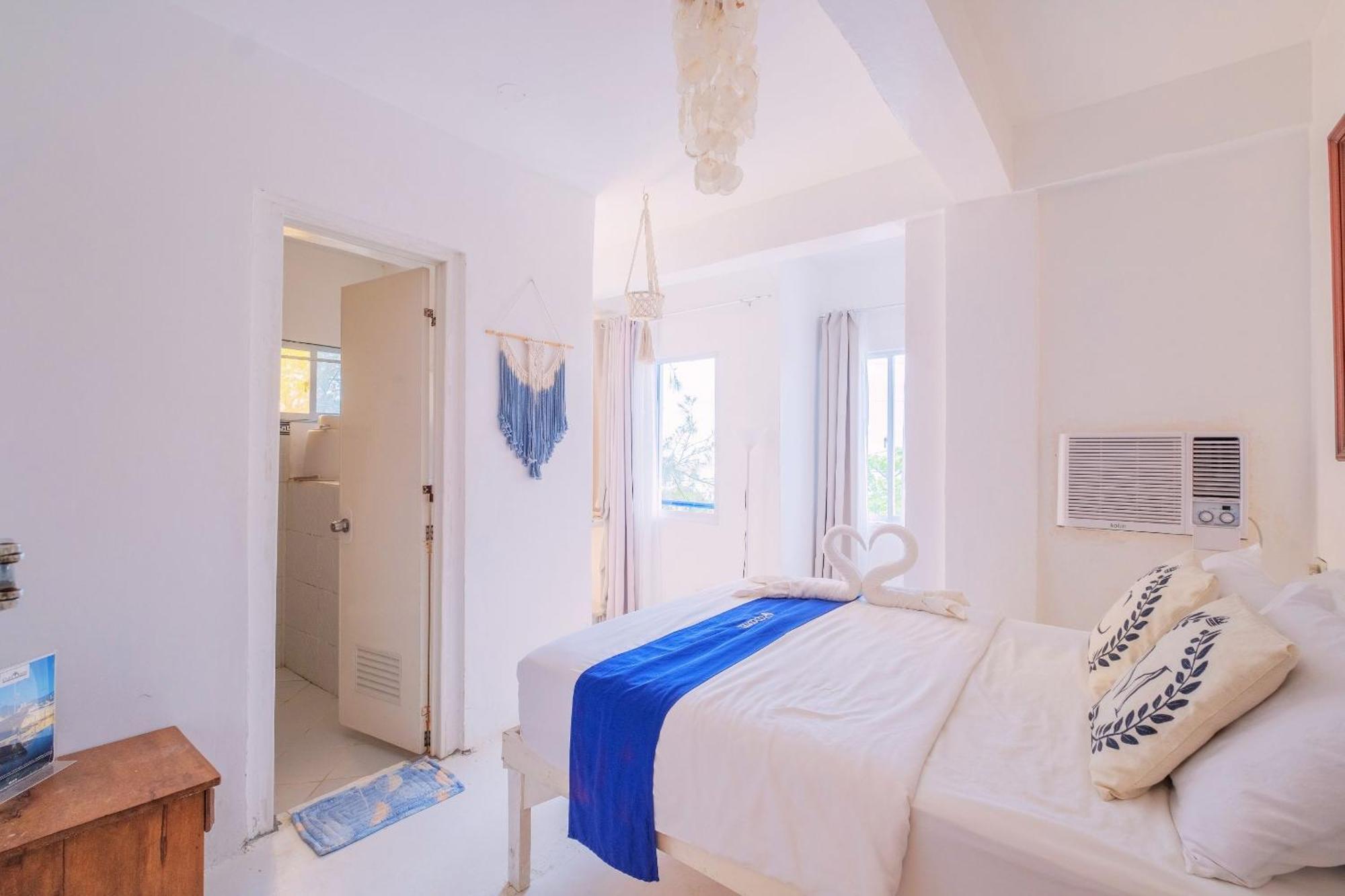 Club Monet Beachfront Resort By Cocotel Cabangan Habitación foto