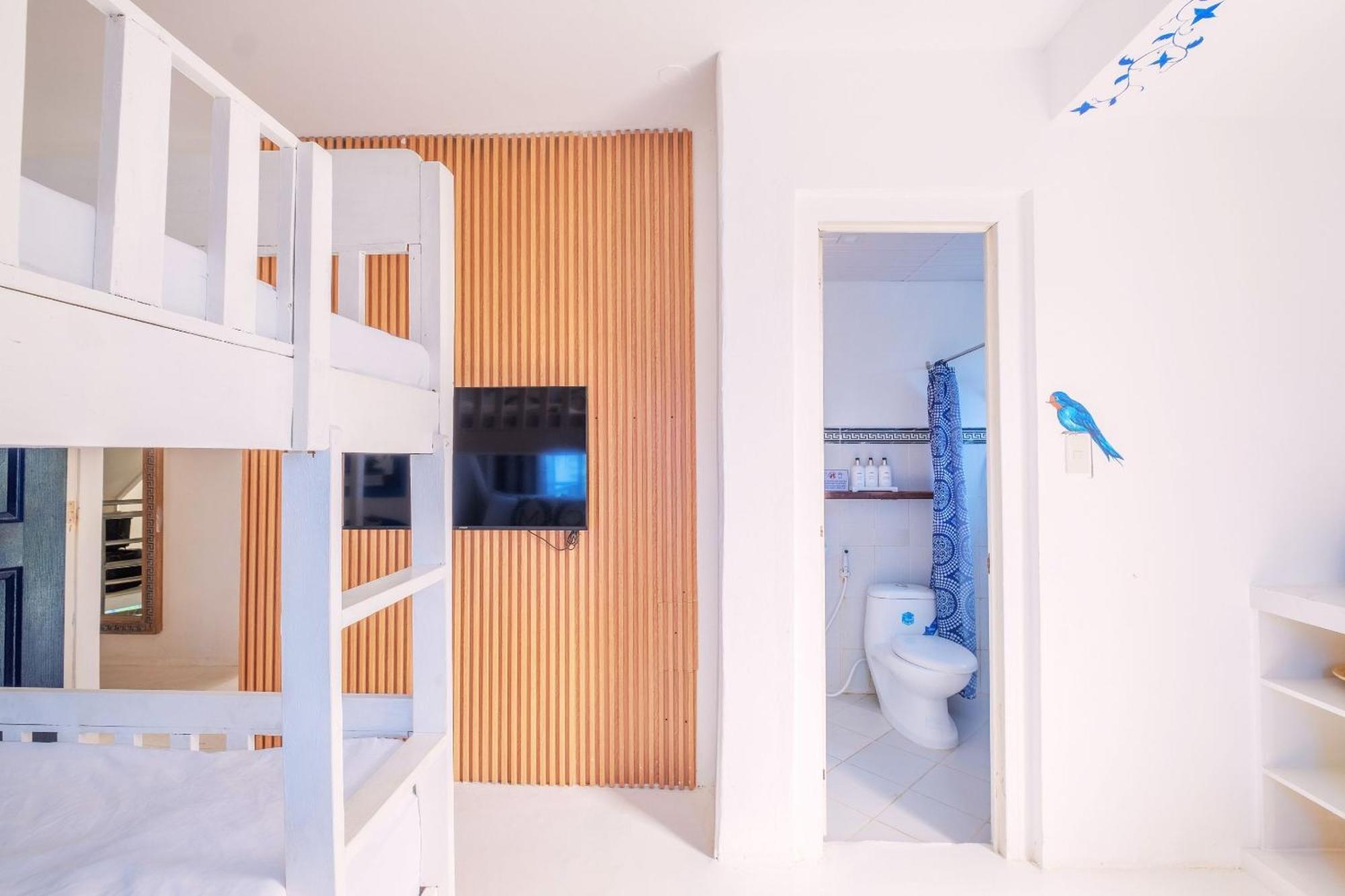 Club Monet Beachfront Resort By Cocotel Cabangan Habitación foto